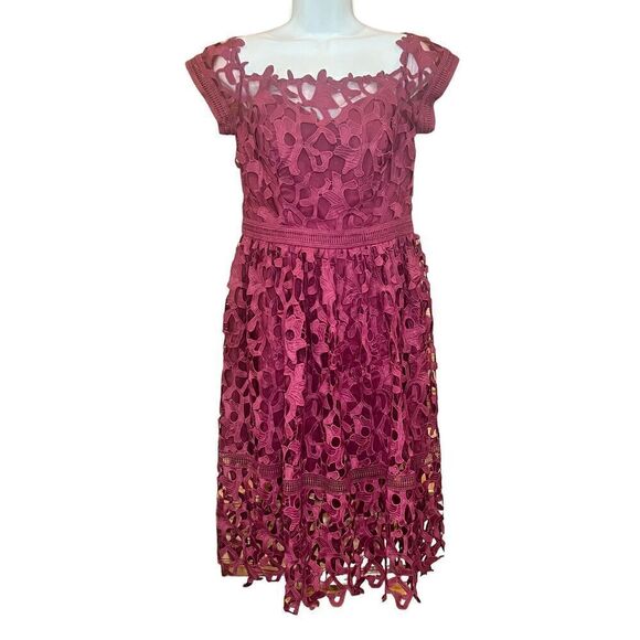 Chi Chi DREAM DATE OFF SHOULDER CROCHET LACE MIDI DRESS in Red NWT Size 8 - Picture 2 of 6